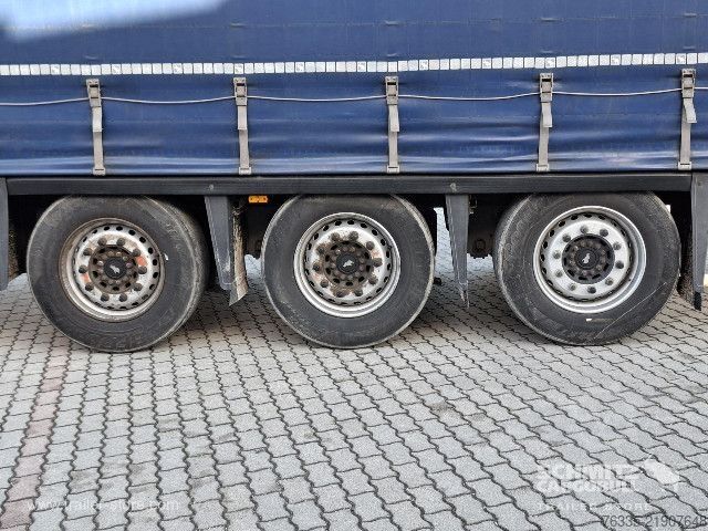 Auflieger mit Pritsche & Plane Schmitz Cargobull Curtainsider Mega