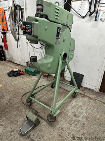 Formador de chapa Eckold KF320