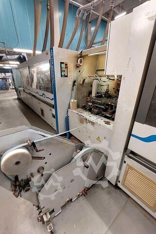 Çift taraflı kenar bantlama makinesi HOMAG KFL 526