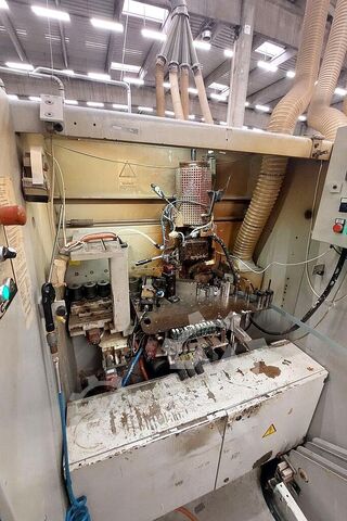 Çift taraflı kenar bantlama makinesi HOMAG KFL 526