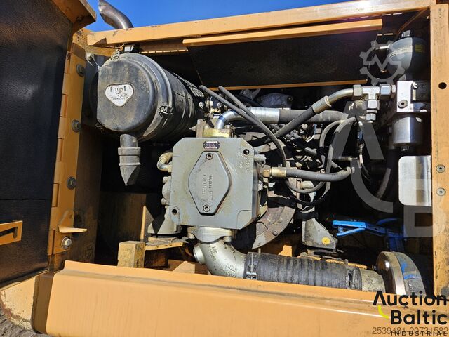 Crawler excavator Liebherr R 900 C Litronic