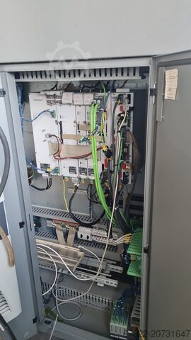 Vertikalt bearbetningscenter Deckel Maho 