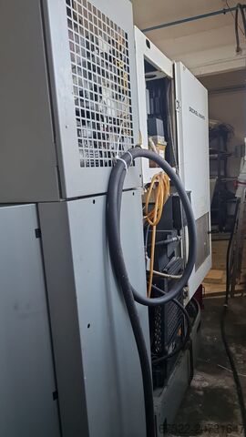 Vertikalt bearbetningscenter Deckel Maho