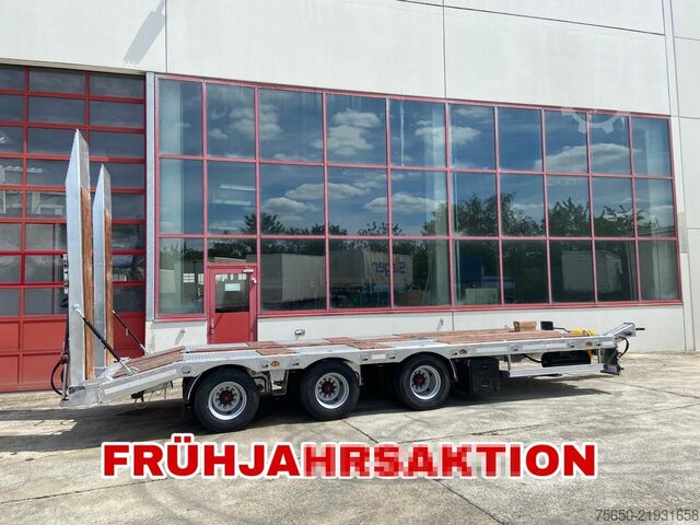 Remorque porte-engins surbaissée Möslein TT 31  31 t GG Tridem- Tieflader 3 Achs, gelenktNeufahrzeug
