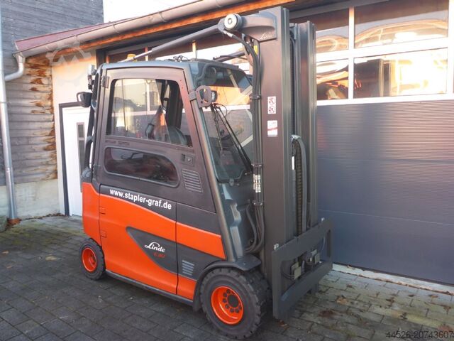 Electric 4-wheel forklift Linde E30 HL-01/600