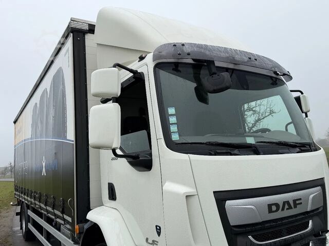 Συρόμενος μουσαμάς DAF LF 260