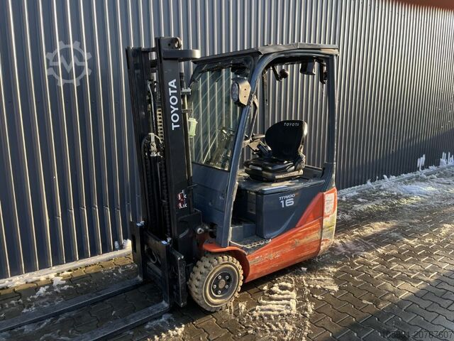 Elektrische vorkheftruck 3 wielen Toyota 8FBEK16T