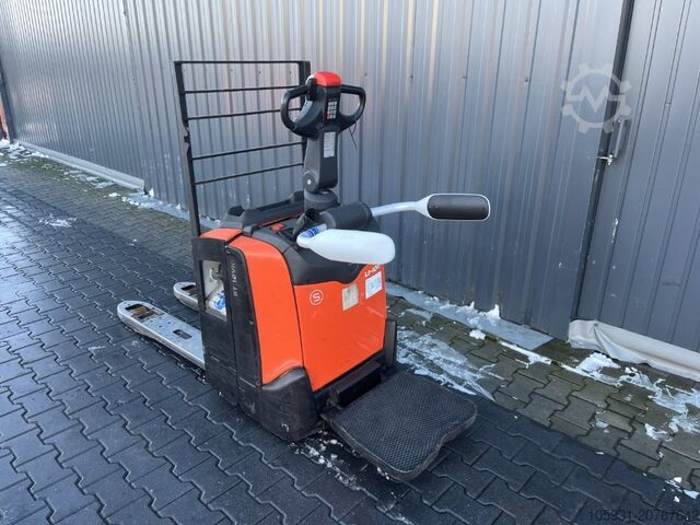 Vrachtwagen met laag hefvermogen BT LPE200