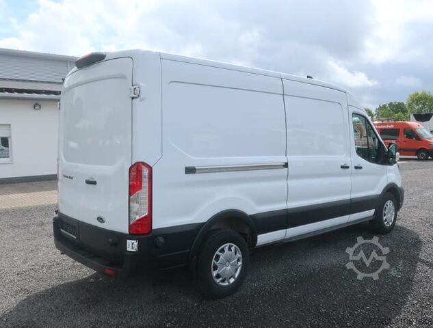 Dobozos furgon Ford Transit FT 350 130 PS L3H2 Klima Rückfahrkamera