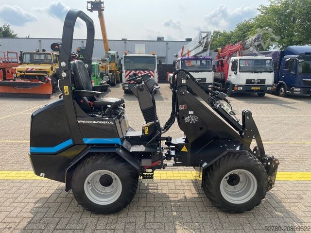 Wheel loader GiANT G 2200 E