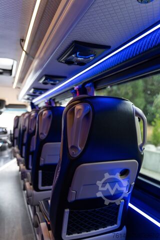 Minibus Iveco Daily 65C 22+1+1