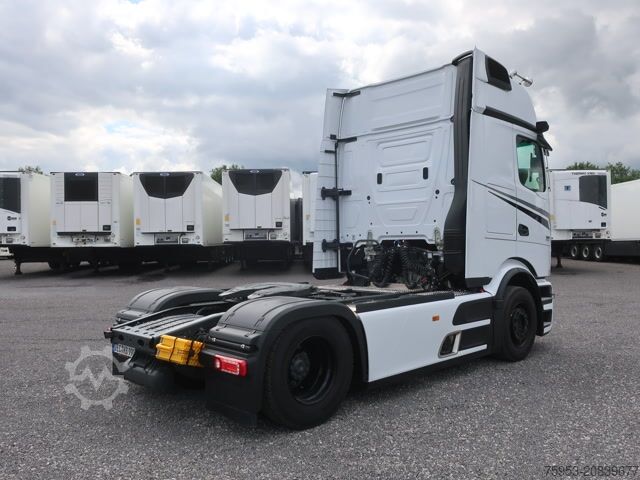Standard tractor unit Mercedes Benz 1851 LS Actros L ProCabin Gigaspace Retarder