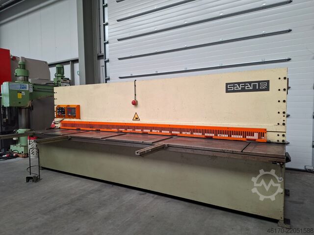 Hydrauliczna nożyca gilotynowa Safan VS 430 6