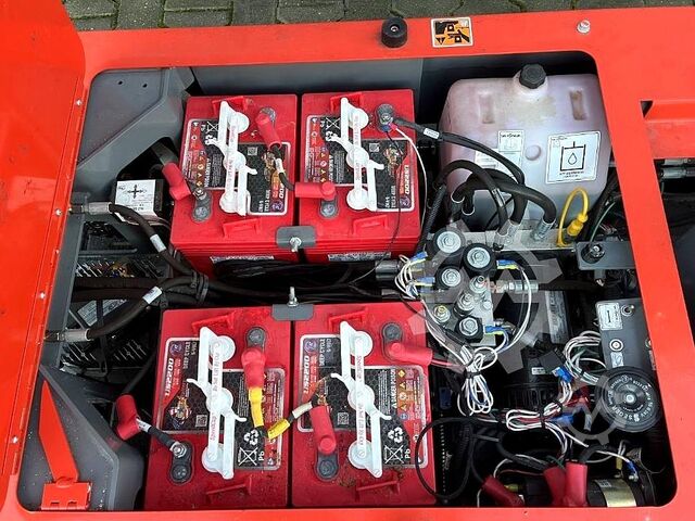 Ridicare verticală Skyjack SJ12