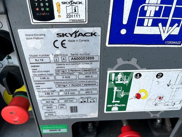 Ridicare verticală Skyjack SJ12
