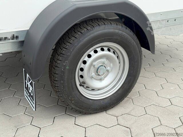 κλειστό ρυμουλκούμενο Blyss F1326H SANDWICH 262X130X150CM 1300KG KOFFERANHÄNGER