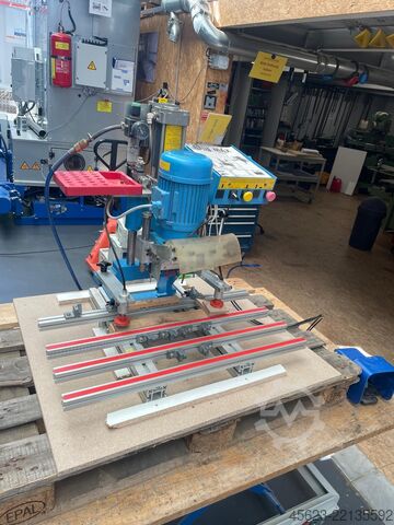 Máquina de perfuração e inserção Hettich Blue Max 8 FS