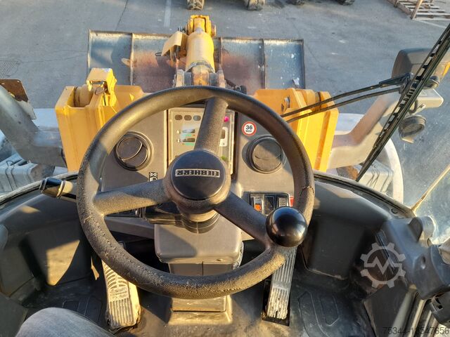 Kerekes rakodógép Liebherr L538