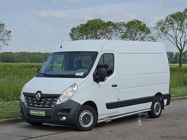 High-roof van RENAULT MASTER 2.3 L2H2 Navi Trekhaak!