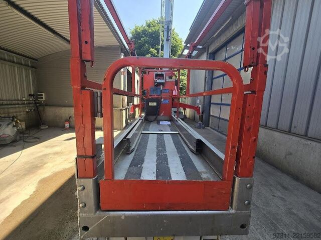 Podnośnik nożycowy JLG 2630ES