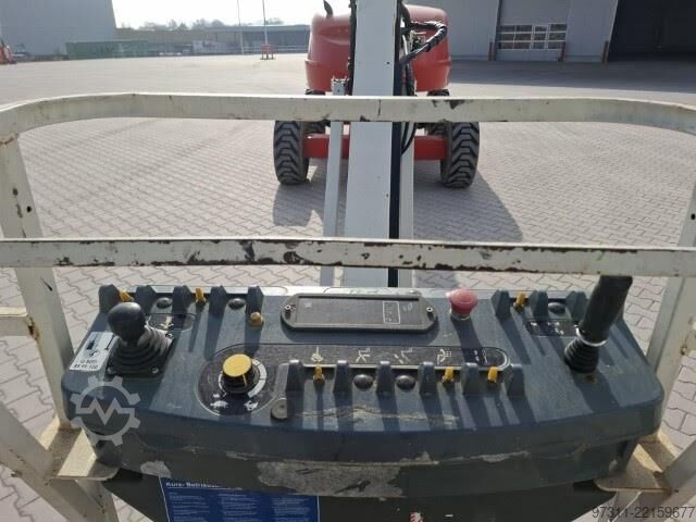 Platforma teleskopowa JLG 460SJ