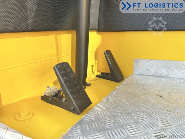 Carretilla retráctil de 4 vías Combilift C14000 GAS DUPLEX 3550 FREE-LIFT
