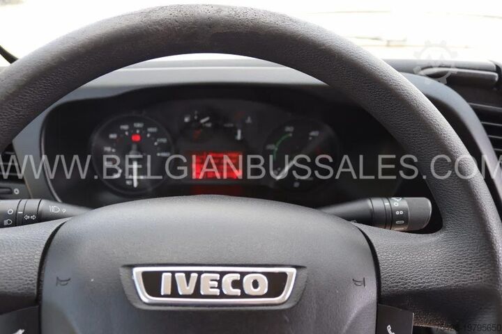 Minibus Iveco DAILY/AIRCO