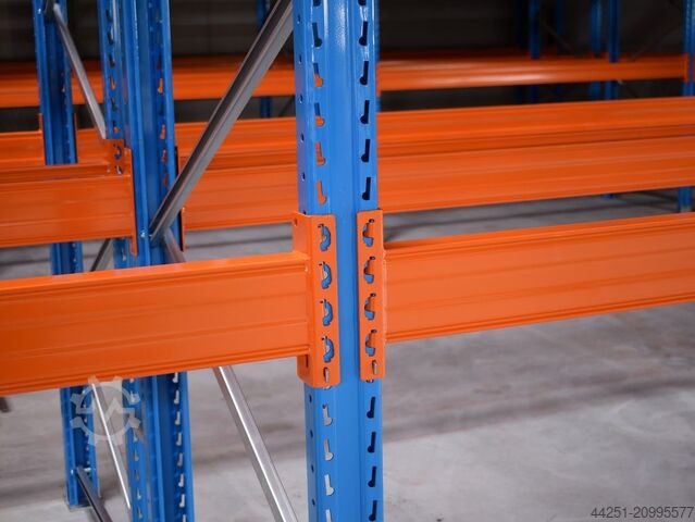 25 m palletstelling, 6 m hoog, 6 niveaus Stow Pal Rack