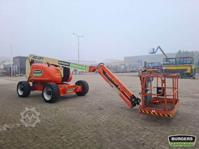 Αρθρωτή τηλεσκοπική πλατφόρμα εργασίας JLG 600AJ