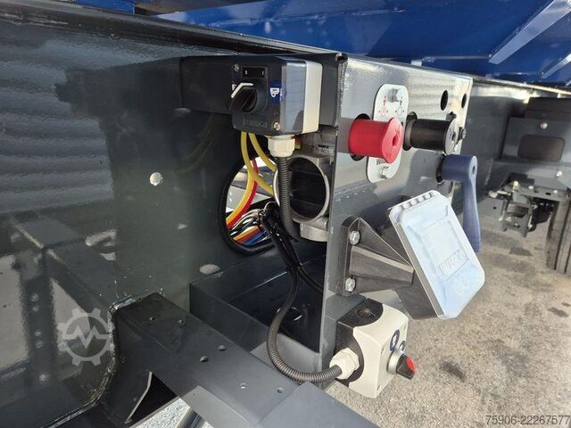 Semi-remorque basculante Stas FERROSTAR 60m3