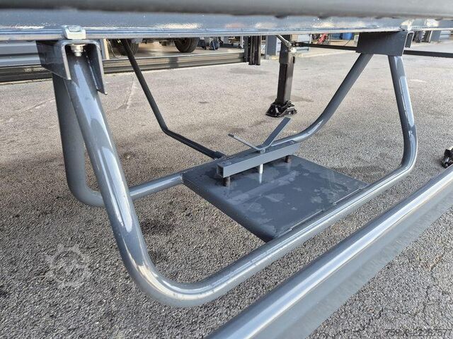 Semi-remorque basculante Stas FERROSTAR 60m3