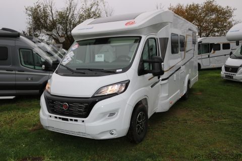 Félintegrált lakóautó Eura Mobil Profila T 720 EB