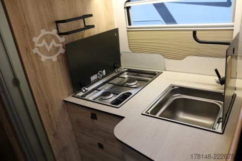 Félintegrált lakóautó Eura Mobil Profila T 720 EB