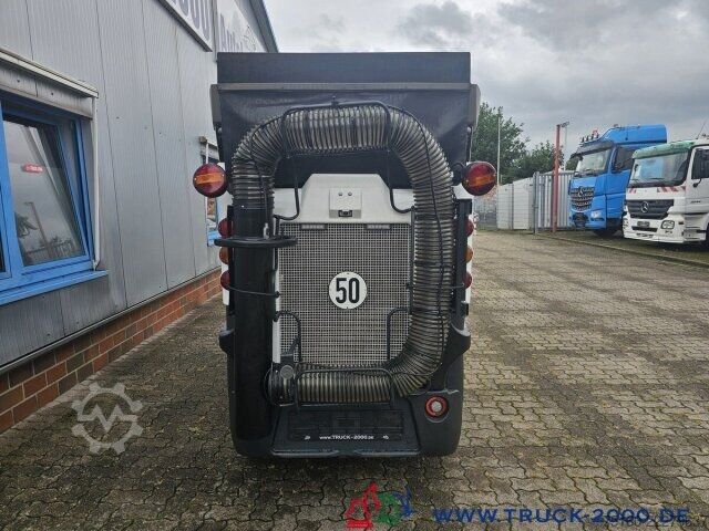 Kehrmaschine Schmidt Swingo 200+ 3Besensystem HDReiniger Laubschlauch
