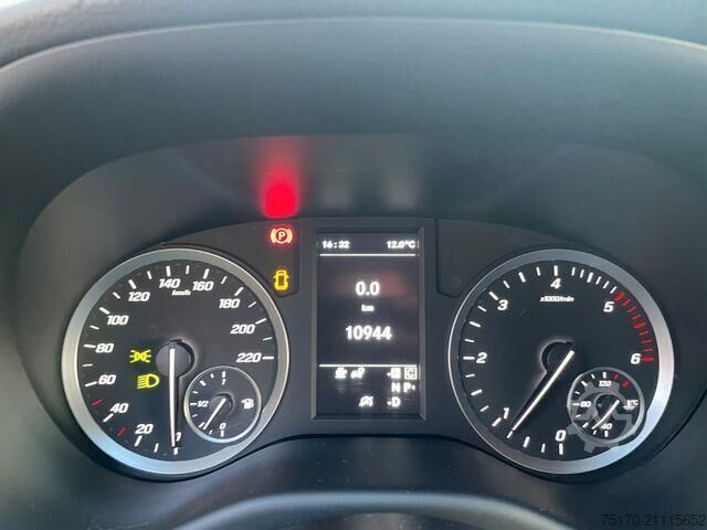 Minibus Mercedes-Benz Vito 116 CDI Tourer 2xKlima Kamera LED