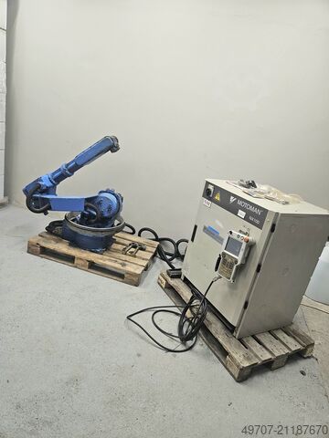 Industrial robot Yaskawa Motoman YR-HP20-B10 6-axis robot with NX100 controller