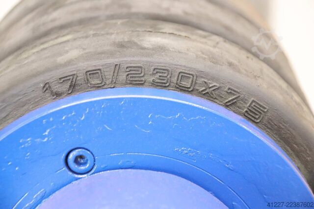 Behälterdrehvorrichtung  Ton unbekannt Rollenabstand 295 - 1010 mm