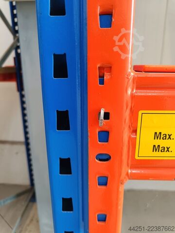 8,54 m hosszú raklapos állvány, 4 m magas, 4 szintes. Schulte Lagertechnik S610-M18