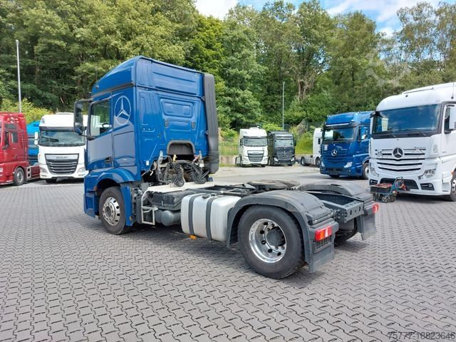 Standard SZM MERCEDES-BENZ Actros 1840 LS StreamSpace-Retarder-Standklima-