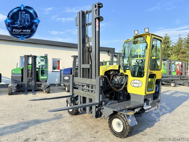 Carrello elevatore a 4 direzioni Combilift C3000XL GAS DUPLEX 4550 FORK POSITIONER