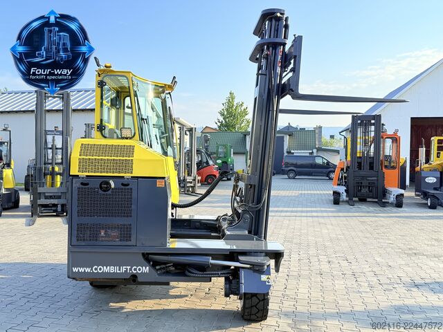 Carrello elevatore a 4 direzioni Combilift C3000XL GAS DUPLEX 4550 FORK POSITIONER