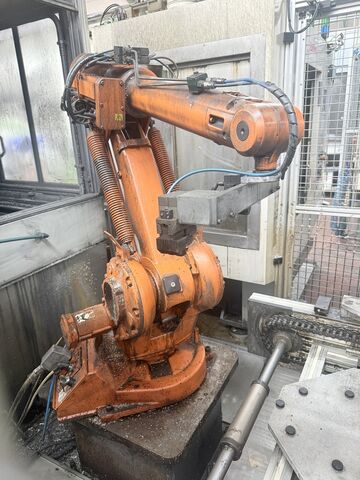 Robot cell ABB S4C + M 2000