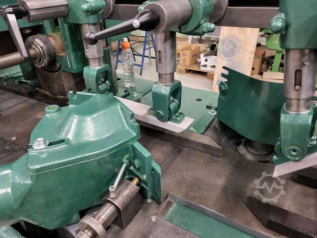 WACO HM200 UNIVERSAL, 10 spindles Waco HM Universal 200
