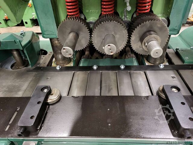 WACO HM200 UNIVERSAL, 10 spindles Waco HM Universal 200