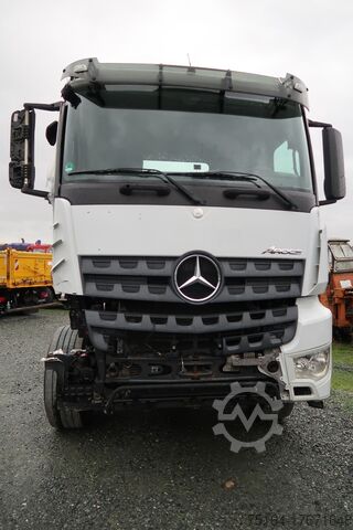 Ciężarówka wywrotka Mercedes-Benz 3245 8x4 Unfall