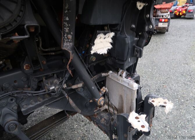 Ciężarówka wywrotka Mercedes-Benz 3245 8x4 Unfall