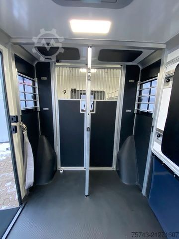 Veetransporter MERCEDES-BENZ STX Sprinter  GG 4,100KG  Haras Hengste