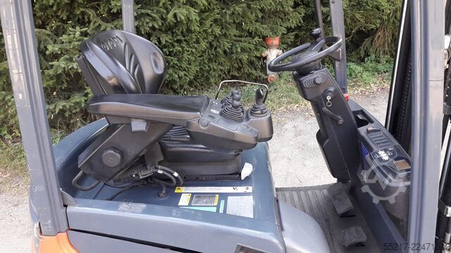 Forklift Toyota 7FBEST 13