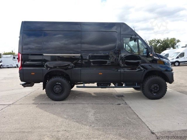 Hög tak skåpbil IVECO Daily Kasten 55S 18HA8 V WX 4x4