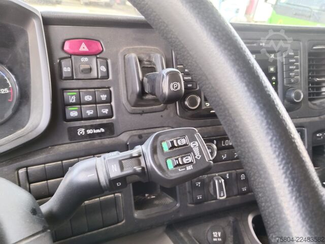Vrachtwagenchassis SCANIA P 500